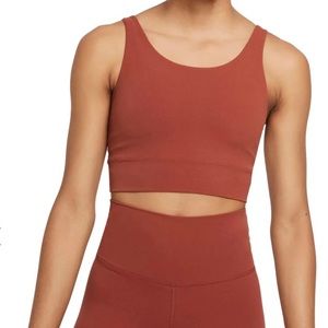 Nike Yoga Luxe Sports Bra/Crop in Rust